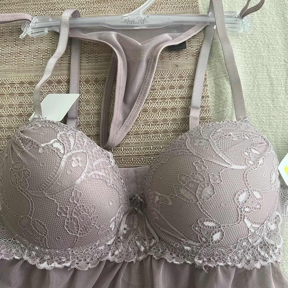 Lingerie extreme push up.